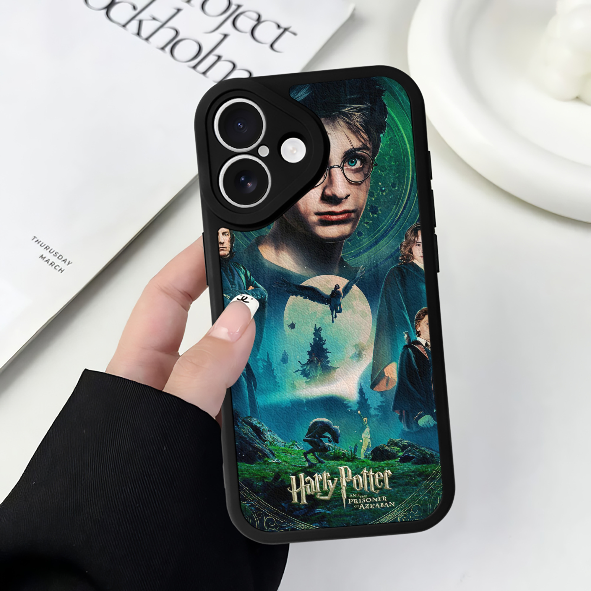 （画像用） Harry Potter ハリー・ポッターシリーズ 【iPhone 16シリーズ対応】シリコンスマホケース（レザー調） 材質：シリコン
